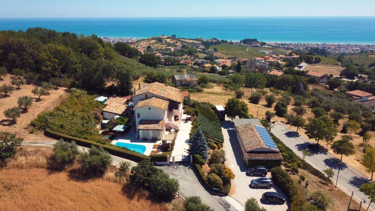 B&B Villa Floriana 토르토레토 외부 사진