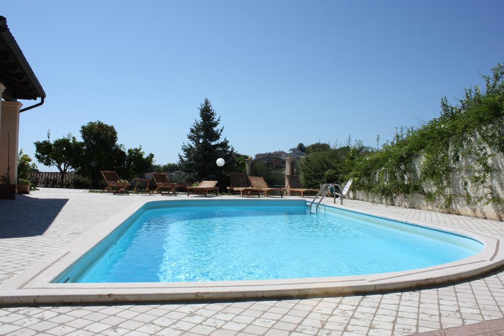 B&B Villa Floriana 토르토레토 외부 사진