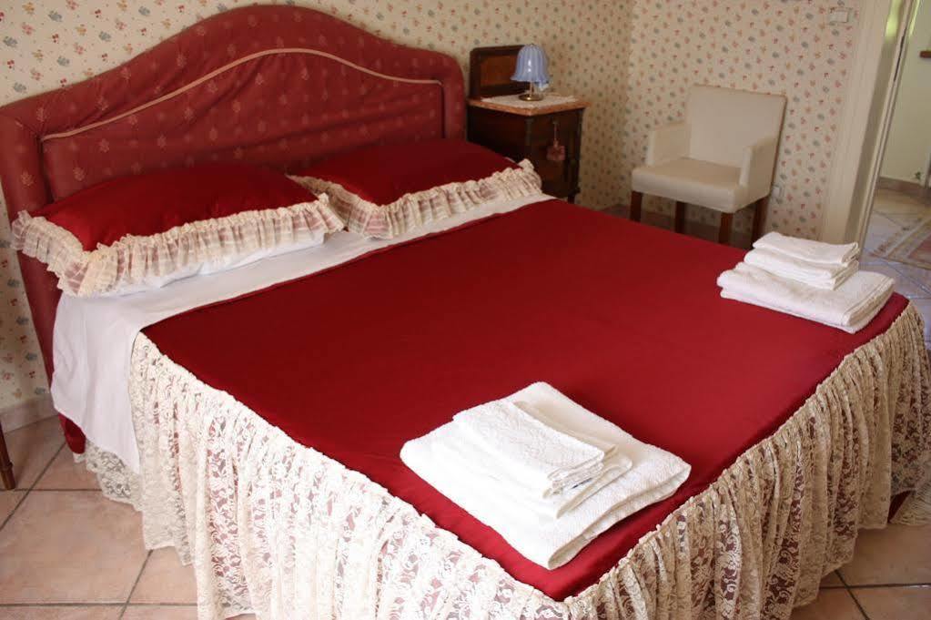 B&B Villa Floriana 토르토레토 외부 사진